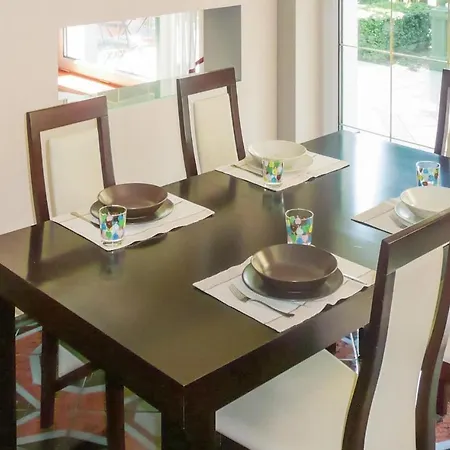 Amazing In With Kitchen Holiday home *